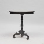 1018 8401 PEDESTAL TABLE